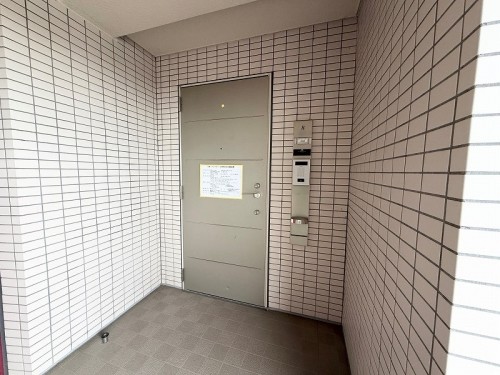 apartment 東京都多摩市落合１丁目9-2 クロダビル1階