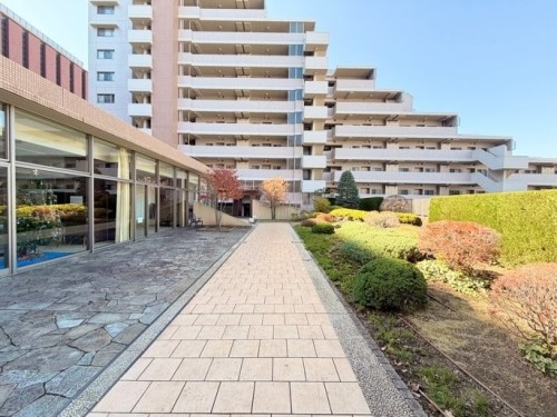 apartment 東京都多摩市落合１丁目9-2 クロダビル1階