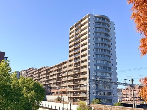 apartment 東京都多摩市落合１丁目9-2 クロダビル1階