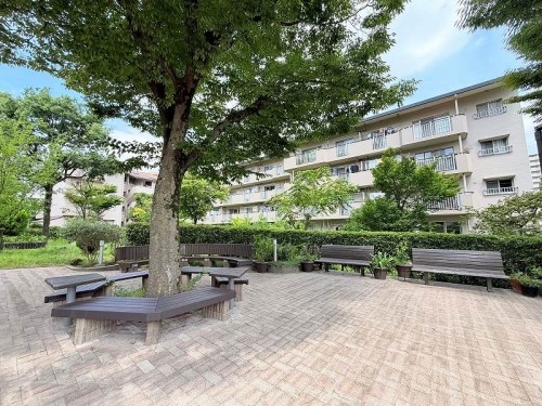 apartment 東京都多摩市落合１丁目9-2 クロダビル1階