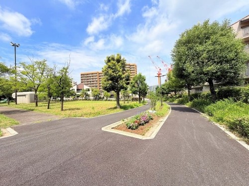 apartment 東京都多摩市落合１丁目9-2 クロダビル1階