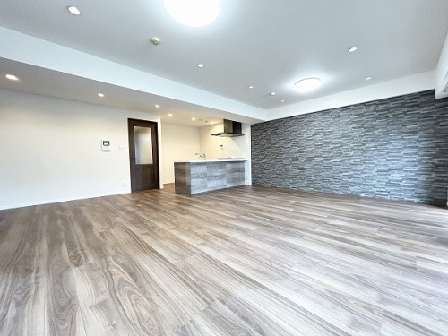 apartment 千葉県浦安市美浜１丁目7-101 エルシティ新浦安7番館
