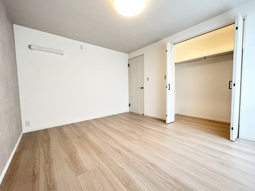 apartment 千葉県浦安市美浜１丁目7-101 エルシティ新浦安7番館