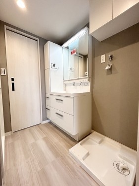 apartment 千葉県浦安市美浜１丁目7-101 エルシティ新浦安7番館