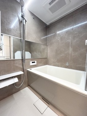 apartment 千葉県浦安市美浜１丁目7-101 エルシティ新浦安7番館