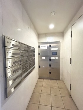 apartment 千葉県浦安市美浜１丁目7-101 エルシティ新浦安7番館