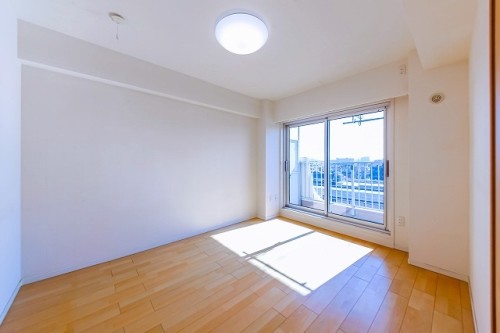 apartment 千葉県浦安市美浜１丁目7-101 エルシティ新浦安7番館