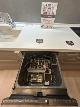 apartment 千葉県浦安市美浜１丁目7-101 エルシティ新浦安7番館