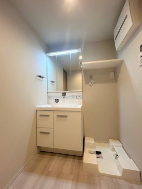 apartment 千葉県浦安市美浜１丁目7-101 エルシティ新浦安7番館