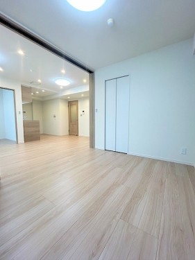 apartment 千葉県浦安市美浜１丁目7-101 エルシティ新浦安7番館