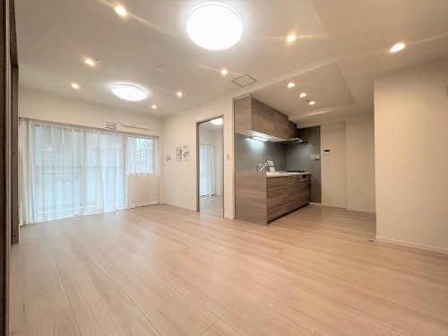 apartment 千葉県浦安市美浜１丁目7-101 エルシティ新浦安7番館