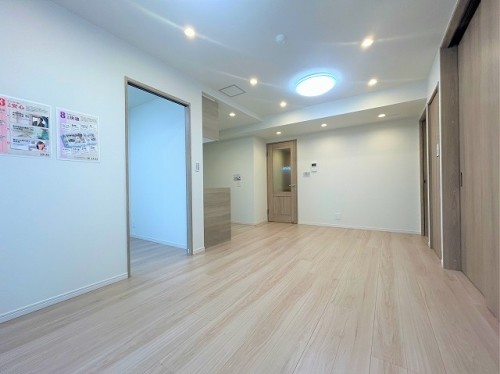 apartment 千葉県浦安市美浜１丁目7-101 エルシティ新浦安7番館