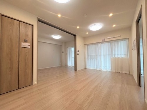 apartment 千葉県浦安市美浜１丁目7-101 エルシティ新浦安7番館