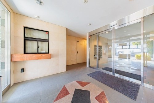 apartment 千葉県浦安市美浜１丁目7-101 エルシティ新浦安7番館
