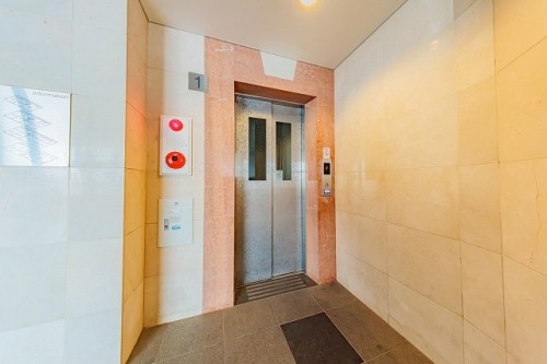 apartment 千葉県浦安市美浜１丁目7-101 エルシティ新浦安7番館