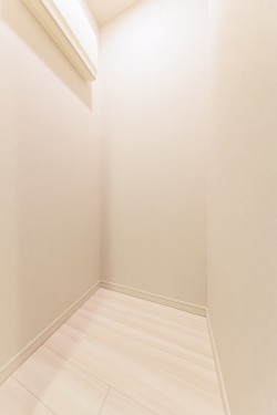 apartment 千葉県船橋市本町７丁目12-23 藤井ビル2F