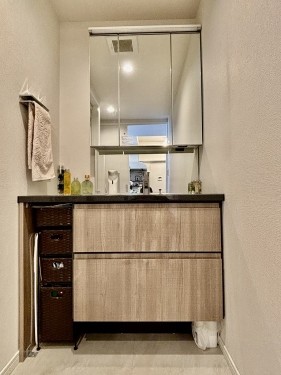 apartment 千葉県船橋市本町７丁目12-23 藤井ビル2F