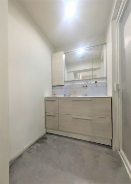 apartment 千葉県船橋市本町７丁目12-23 藤井ビル2F