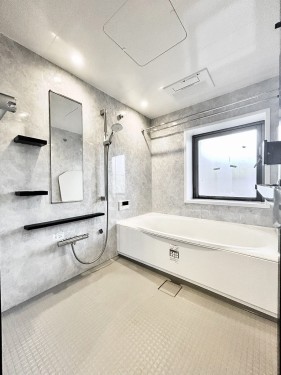 apartment 千葉県千葉市中央区富士見２丁目5-12 GRAND　CENTRAL　CHIBA1階