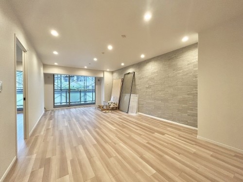 apartment 千葉県千葉市中央区富士見２丁目5-12 GRAND　CENTRAL　CHIBA1階