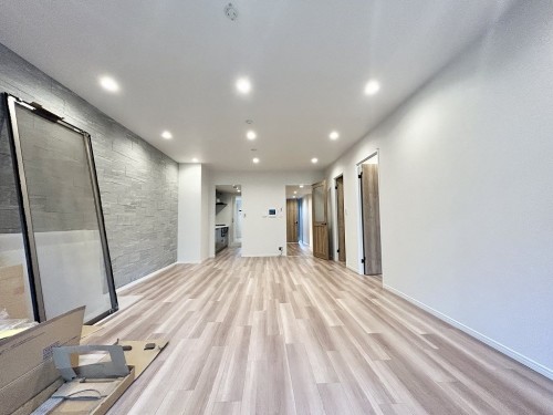 apartment 千葉県千葉市中央区富士見２丁目5-12 GRAND　CENTRAL　CHIBA1階
