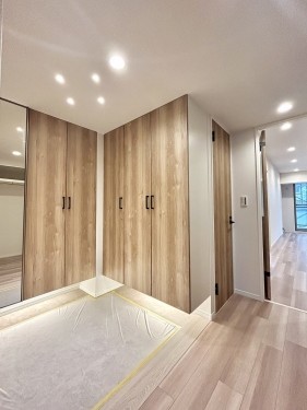 apartment 千葉県千葉市中央区富士見２丁目5-12 GRAND　CENTRAL　CHIBA1階
