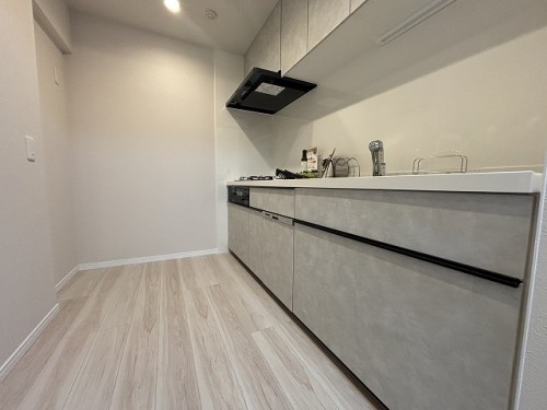 apartment 千葉県千葉市中央区富士見２丁目5-12 GRAND　CENTRAL　CHIBA1階