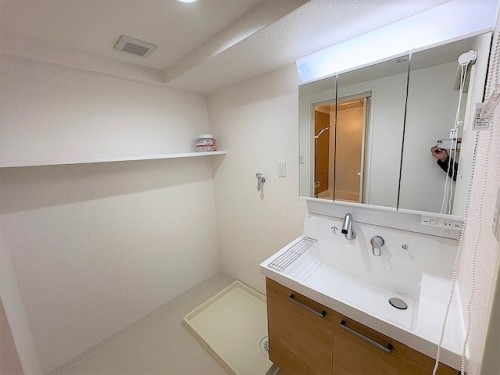 apartment 大阪府大阪市中央区道修町１丁目5-18 朝日生命道修町ビル1F