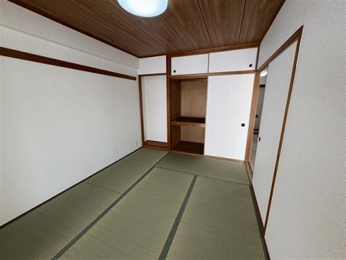 apartment 大阪府大阪市中央区道修町１丁目5-18 朝日生命道修町ビル1F