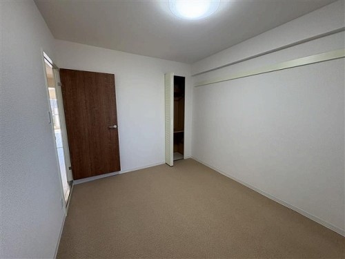 apartment 大阪府大阪市中央区道修町１丁目5-18 朝日生命道修町ビル1F
