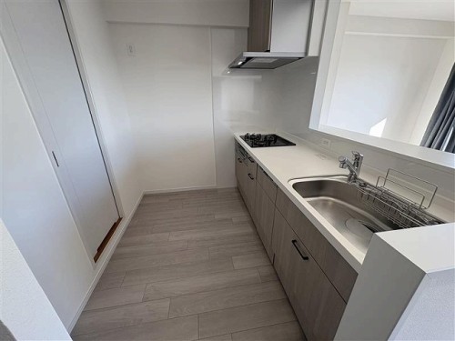 apartment 大阪府大阪市中央区道修町１丁目5-18 朝日生命道修町ビル1F