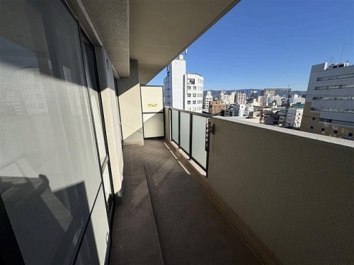 apartment 大阪府大阪市中央区道修町１丁目5-18 朝日生命道修町ビル1F