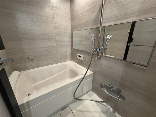 apartment 大阪府大阪市中央区道修町１丁目5-18 朝日生命道修町ビル1F