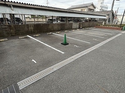 apartment 大阪府大阪市中央区道修町１丁目5-18 朝日生命道修町ビル1F