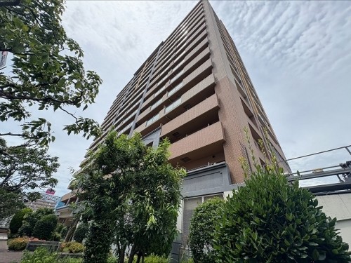 apartment 大阪府大阪市中央区道修町１丁目5-18 朝日生命道修町ビル1F