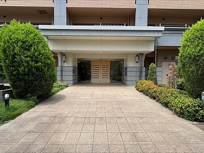 apartment 大阪府大阪市中央区道修町１丁目5-18 朝日生命道修町ビル1F