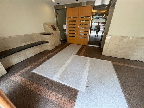 apartment 大阪府大阪市中央区道修町１丁目5-18 朝日生命道修町ビル1F