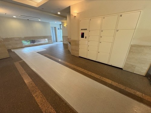 apartment 大阪府大阪市中央区道修町１丁目5-18 朝日生命道修町ビル1F