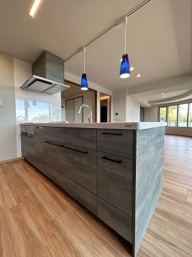 apartment 大阪府豊中市新千里東町１丁目4-1 阪急千里中央ビル10F
