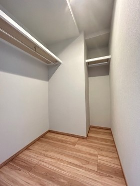 apartment 大阪府豊中市新千里東町１丁目4-1 阪急千里中央ビル10F