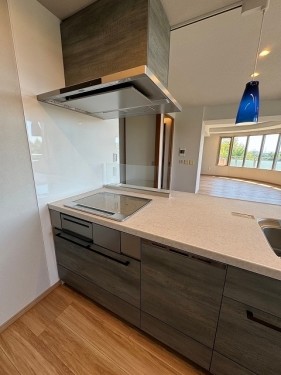 apartment 大阪府豊中市新千里東町１丁目4-1 阪急千里中央ビル10F