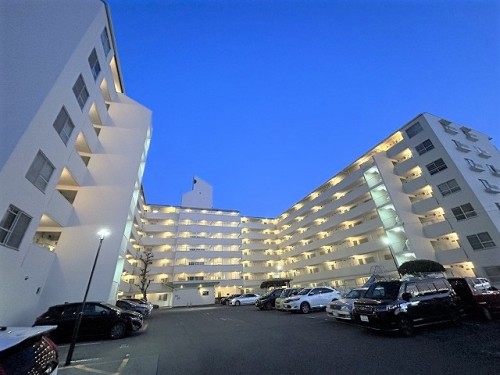 apartment 大阪府豊中市新千里東町１丁目4-1 阪急千里中央ビル10F