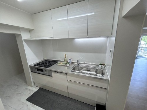 apartment 大阪府豊中市新千里東町１丁目4-1 阪急千里中央ビル10F