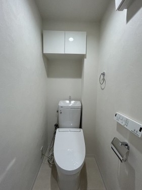 apartment 大阪府豊中市新千里東町１丁目4-1 阪急千里中央ビル10F
