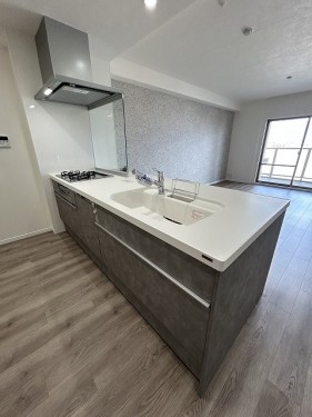 apartment 大阪府豊中市新千里東町１丁目4-1 阪急千里中央ビル10F