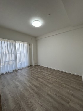 apartment 大阪府豊中市新千里東町１丁目4-1 阪急千里中央ビル10F