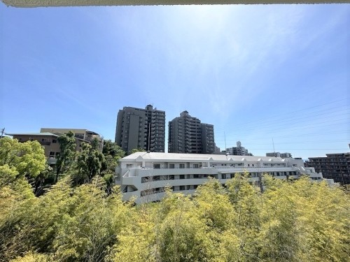 apartment 大阪府豊中市新千里東町１丁目4-1 阪急千里中央ビル10F