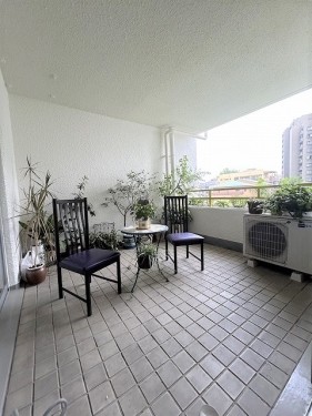 apartment 大阪府豊中市新千里東町１丁目4-1 阪急千里中央ビル10F