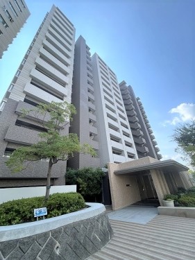 apartment 大阪府豊中市新千里東町１丁目4-1 阪急千里中央ビル10F