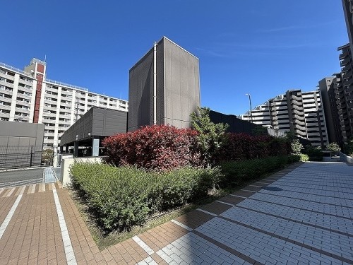 apartment 大阪府豊中市新千里東町１丁目4-1 阪急千里中央ビル10F